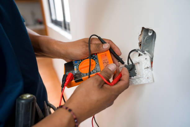 Best Commercial Electrician Services  in Sweetwater, FL